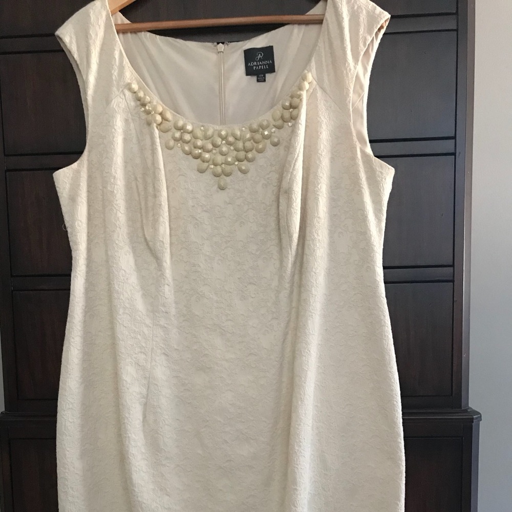 Cream Adrianna Papell Sleeveless Knee-length Dress